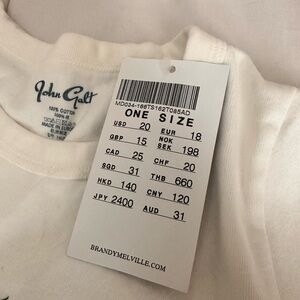 Brandy Melville Angles Hugging Baby Tee